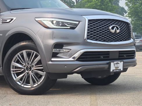 Used 2018 INFINITI QX80 4WD image 2