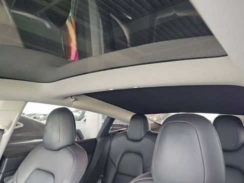 Used 2022 Tesla Model 3 RWD image 9