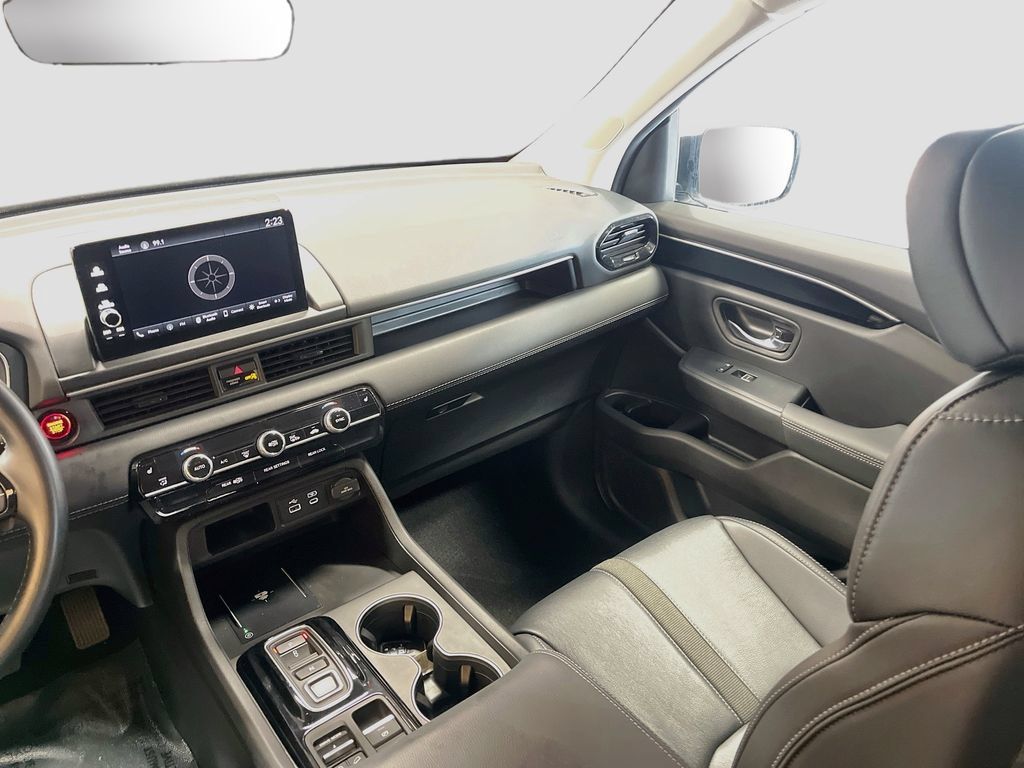 Used 2025 Honda Pilot EX-L image 22