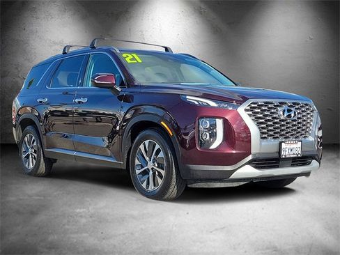 Used 2021 Hyundai Palisade SEL image 2