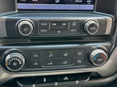 Used 2019 Chevrolet Silverado 1500 LT AWD/4WD image 13