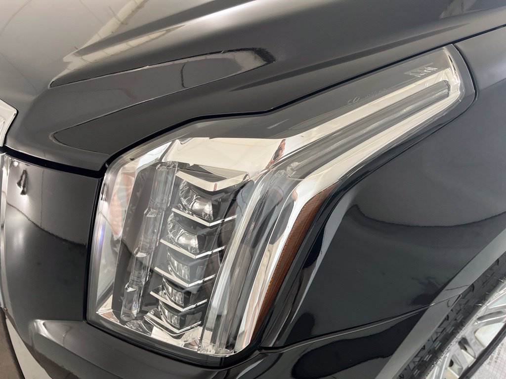 Used 2020 Cadillac Escalade 4WD image 38