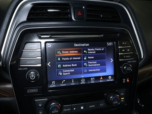 Used 2017 Nissan Maxima Platinum w/ Interior Lighting Package image 28