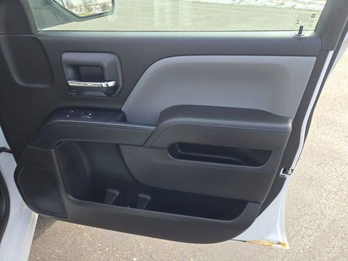 Used 2017 Chevrolet Silverado 1500 Custom w/ Custom Convenience Package image 31