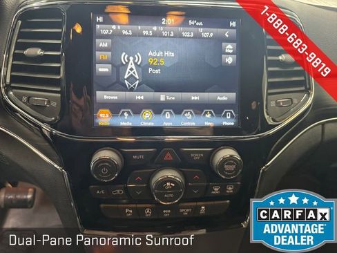 Used 2019 Jeep Grand Cherokee Limited w/ Luxury Group II image 6