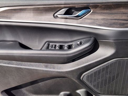 New 2026 Jeep Grand Cherokee Altitude image 22