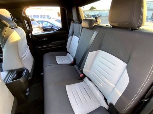 Used 2024 Toyota Tacoma TRD Off-Road image 19