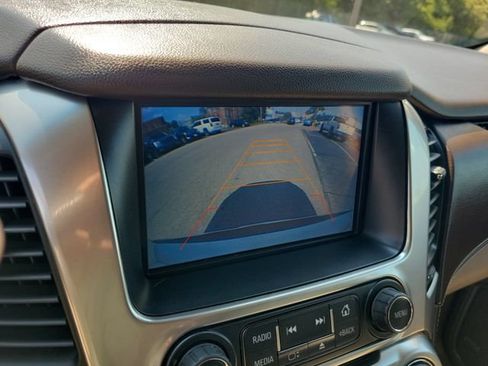 Used 2015 Chevrolet Tahoe LTZ AWD/4WD image 17
