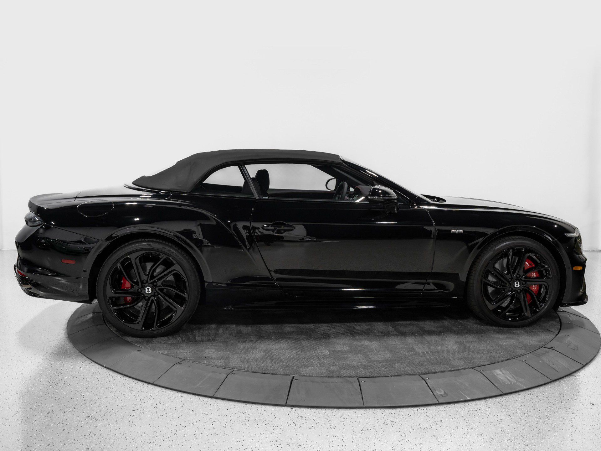 Used 2025 Bentley Continental GT Speed AWD/4WD image 22