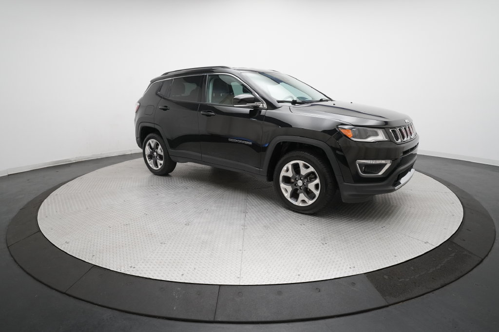 Used 2018 Jeep Compass Limited w/ Navigation Group AWD/4WD image 34
