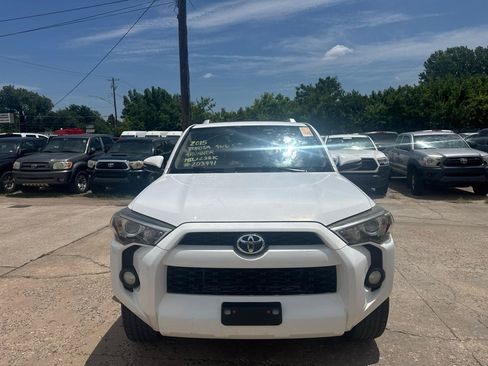Used 2015 Toyota 4Runner SR5 Premium AWD/4WD image 2