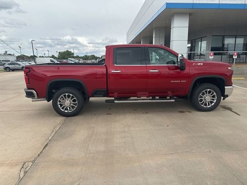 New 2026 Chevrolet Silverado 2500 LTZ w/ LTZ Premium Package AWD/4WD image 37
