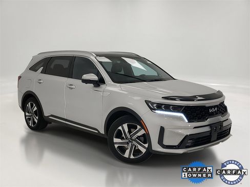 Used 2022 Kia Sorento SX Prestige w/ Panoramic Sunroof Package image 1