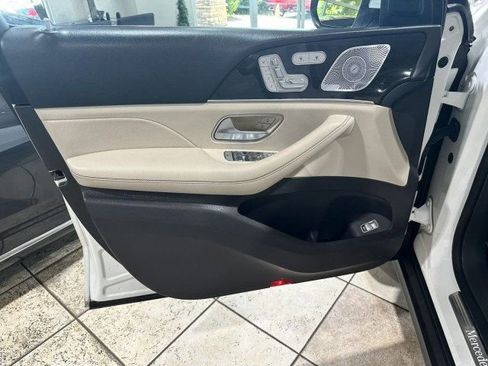 Used 2020 Mercedes-Benz GLE 350 4MATIC w/ Premium Package image 22