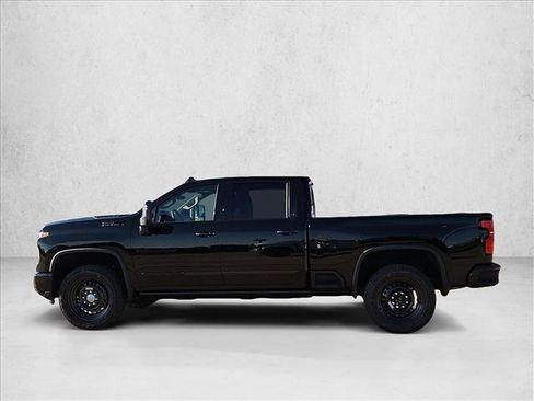 New 2026 Chevrolet Silverado 2500 High Country w/ Midnight Edition AWD/4WD image 5