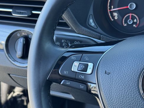 Used 2022 Volkswagen Passat 2.0T R-Line image 22