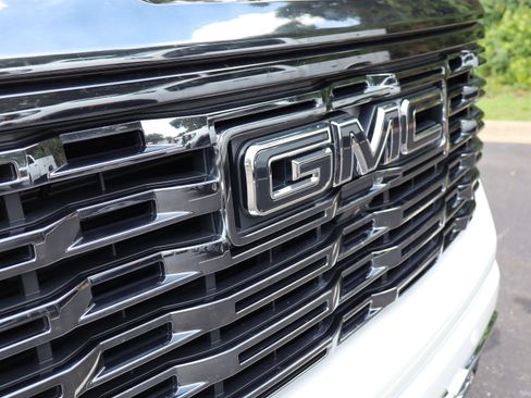 Used 2024 GMC Sierra 1500 Denali Ultimate AWD/4WD image 17