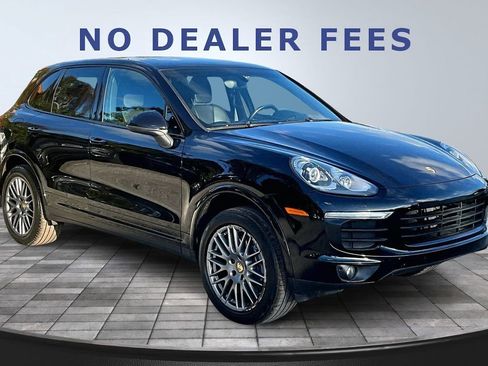 Used 2017 Porsche Cayenne Platinum Edition image 3
