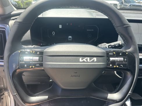 New 2026 Kia Sorento SX FWD image 18