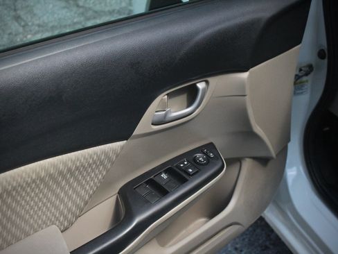 Used 2014 Honda Civic LX image 33