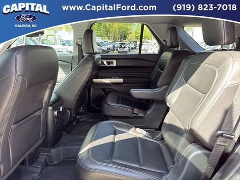 Certified 2023 Ford Explorer XLT w/ Equipment Group 202A AWD/4WD image 18