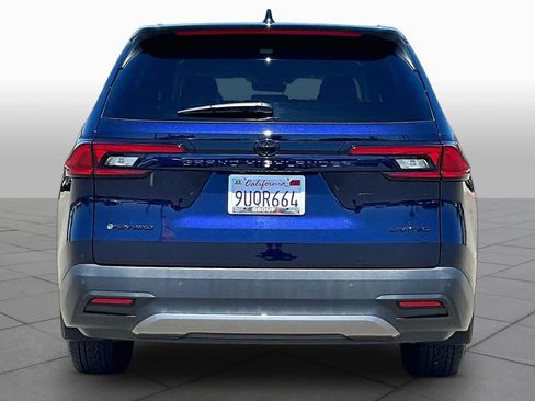Used 2025 Toyota Grand Highlander AWD Hybrid image 4