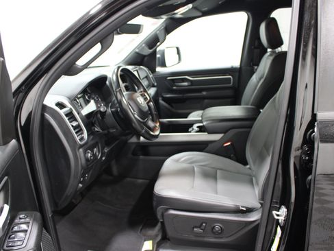 Used 2021 RAM 1500 Big Horn AWD/4WD image 3