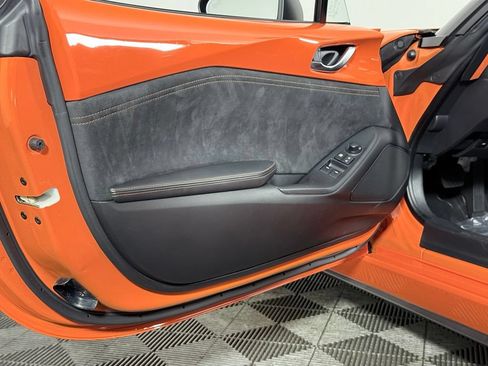 Used 2019 MAZDA MX-5 Miata 30th Anniversary RWD image 35