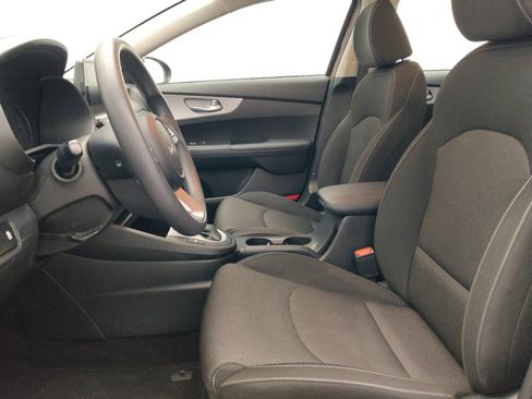 Used 2023 Kia Forte LXS FWD image 17