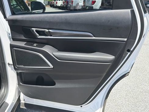 Used 2024 Kia Telluride S w/ S Sunroof Package FWD image 18