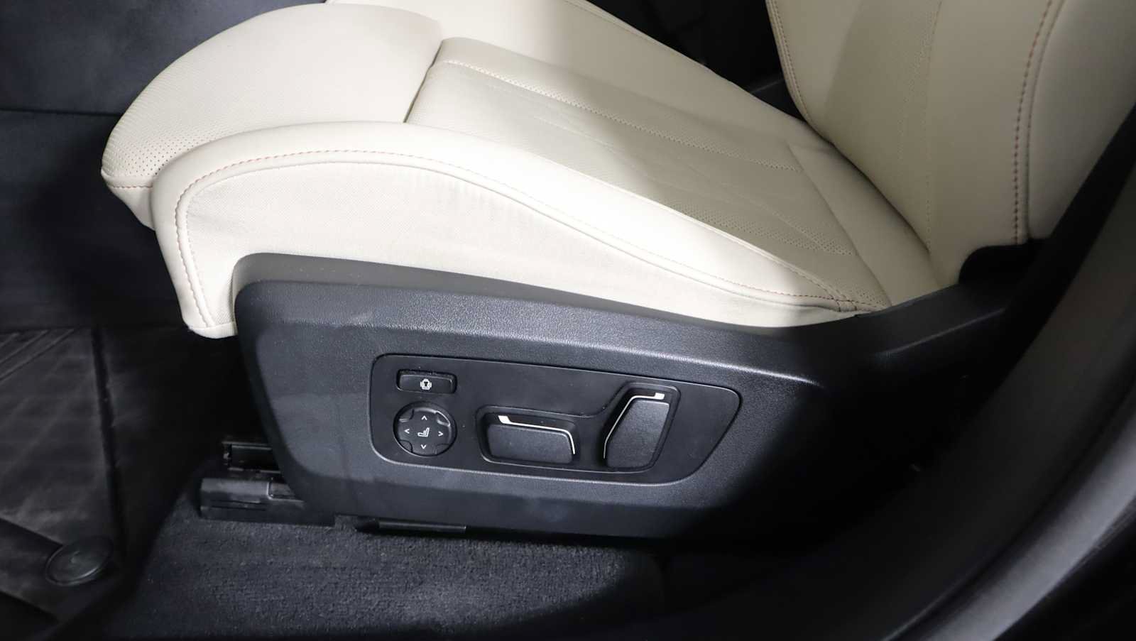 Used 2026 BMW X3 xDrive30i w/ Premium Package AWD/4WD image 18