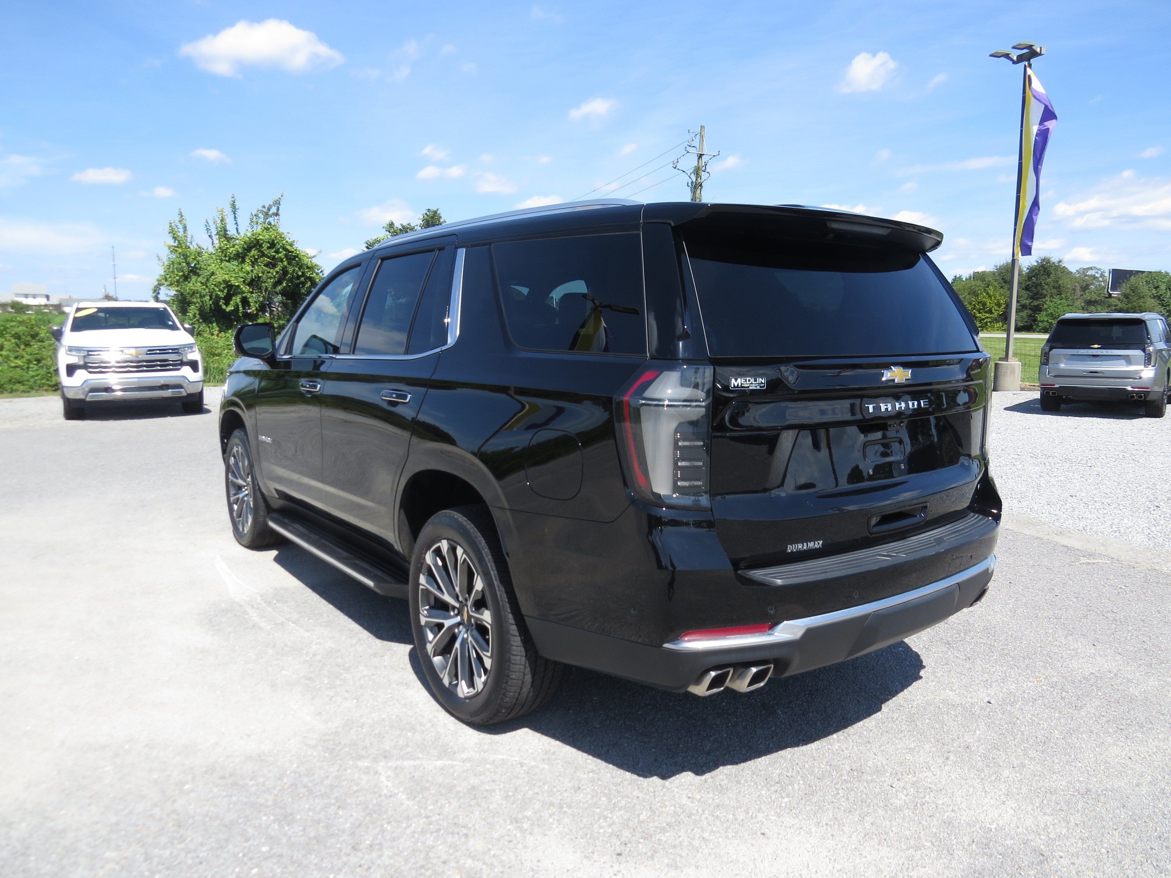 Used 2026 Chevrolet Tahoe High Country w/ Sun And Tow Package AWD/4WD image 5