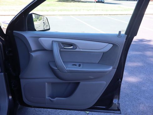 Used 2016 Chevrolet Traverse LS AWD/4WD image 28
