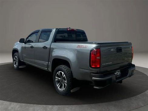 Used 2021 Chevrolet Colorado Z71 AWD/4WD image 3