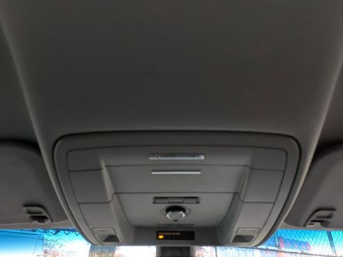 Used 2019 GMC Yukon SLE w/ Convenience Package image 12