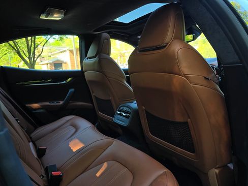 Used 2022 Maserati Ghibli GT image 19