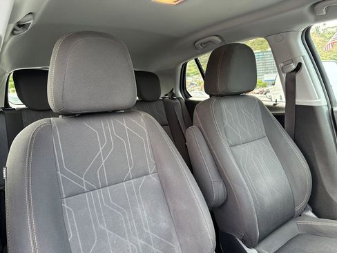 Used 2018 Chevrolet Trax LT w/ LPO, Cargo Package FWD image 14