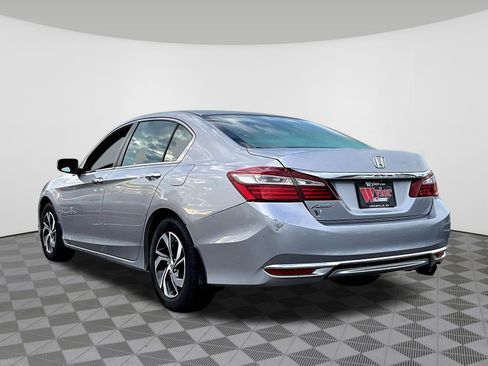 Used 2016 Honda Accord LX image 4