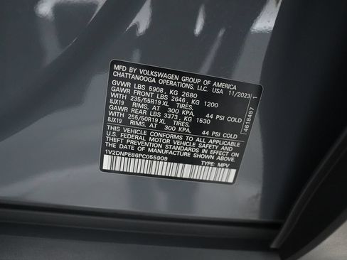 Used 2023 Volkswagen ID.4 Pro AWD/4WD image 25