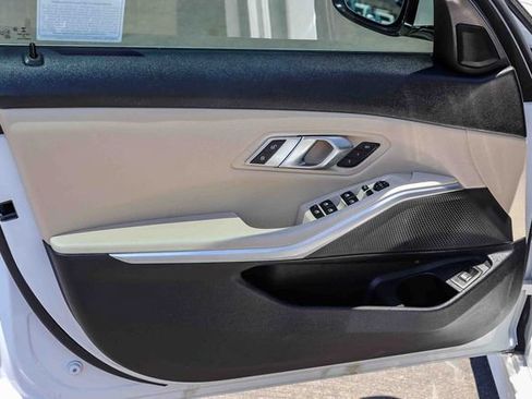 Used 2019 BMW 330i Sedan w/ Convenience Package RWD image 22