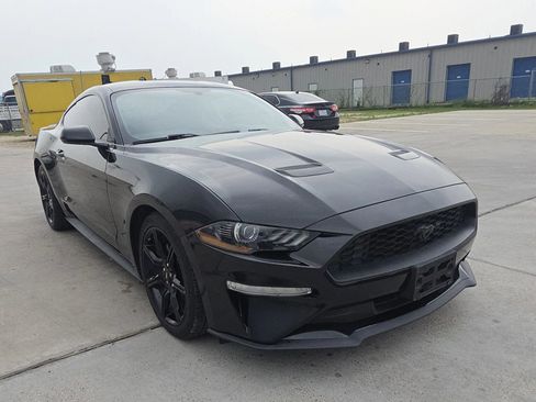 Used 2020 Ford Mustang Coupe w/ Equipment Group 101A RWD image 5
