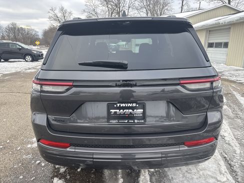 New 2026 Jeep Grand Cherokee Limited Reserve image 4