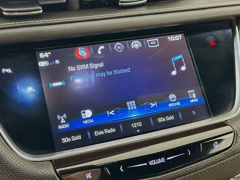 Used 2018 Cadillac XT5 AWD image 18