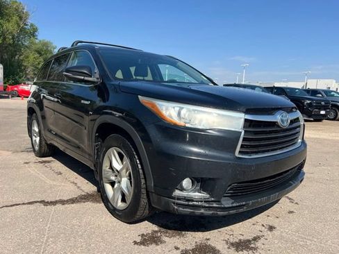 Used 2015 Toyota Highlander Limited w/ Driver Technology Package AWD/4WD image 8
