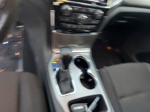 Used 2022 Jeep Grand Cherokee Laredo E image 20