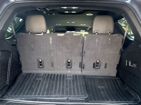 Used 2024 Chevrolet Tahoe LT w/ Luxury Package image 34