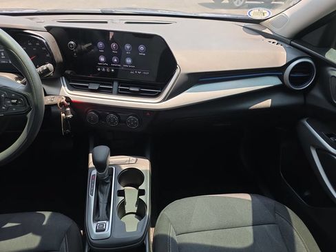 Used 2024 Chevrolet Trax LS w/ Driver Confidence Package FWD image 11