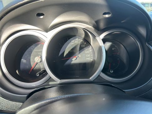 Used 2010 Suzuki Grand Vitara Limited image 33