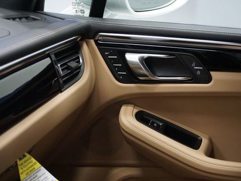New 2026 Porsche Macan S image 22