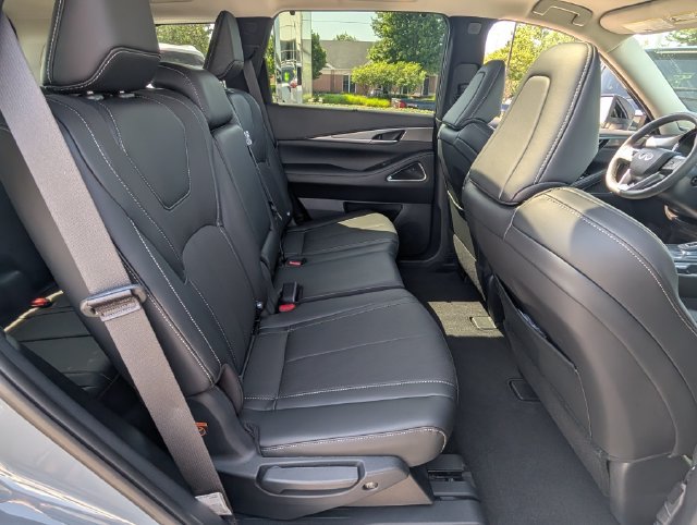 Used 2026 INFINITI QX60 Luxe w/ Cargo Package AWD/4WD image 12